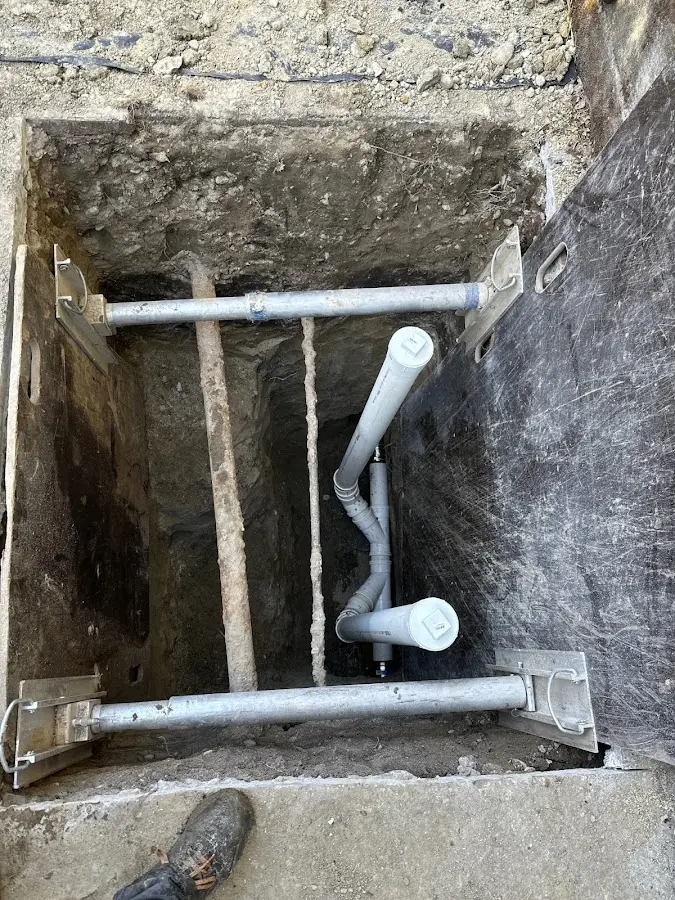 Experienced plumber completing Gas Line Repair work in Oak Island